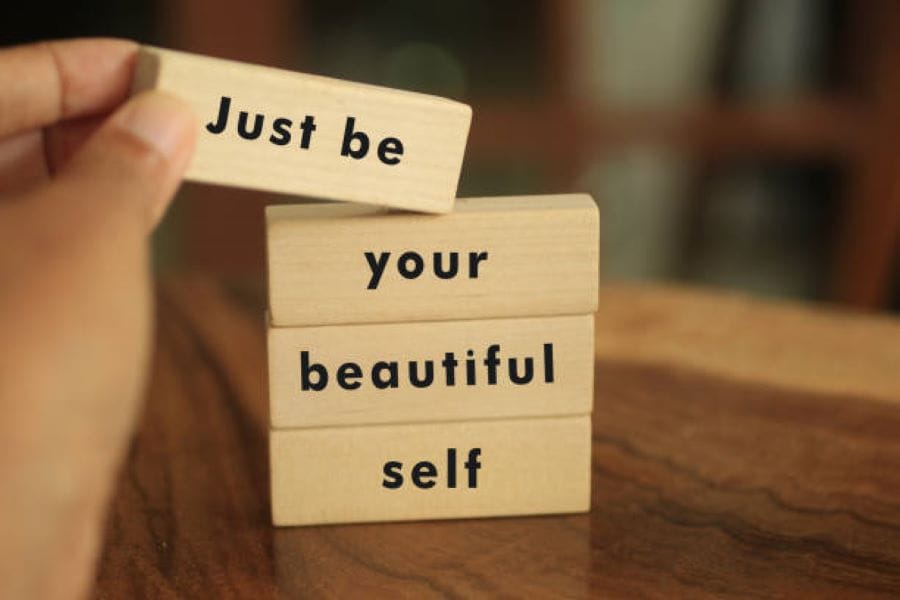 100 Affirmations for Beauty and Confidence to Love Yourself