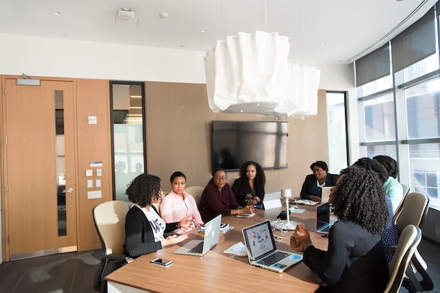 Negotiation: 8 Simplest Ways Can Make You Successful Negotiation is a technique that involves discussing issues among individuals or groups with the goal of reaching a beneficial conclusion.